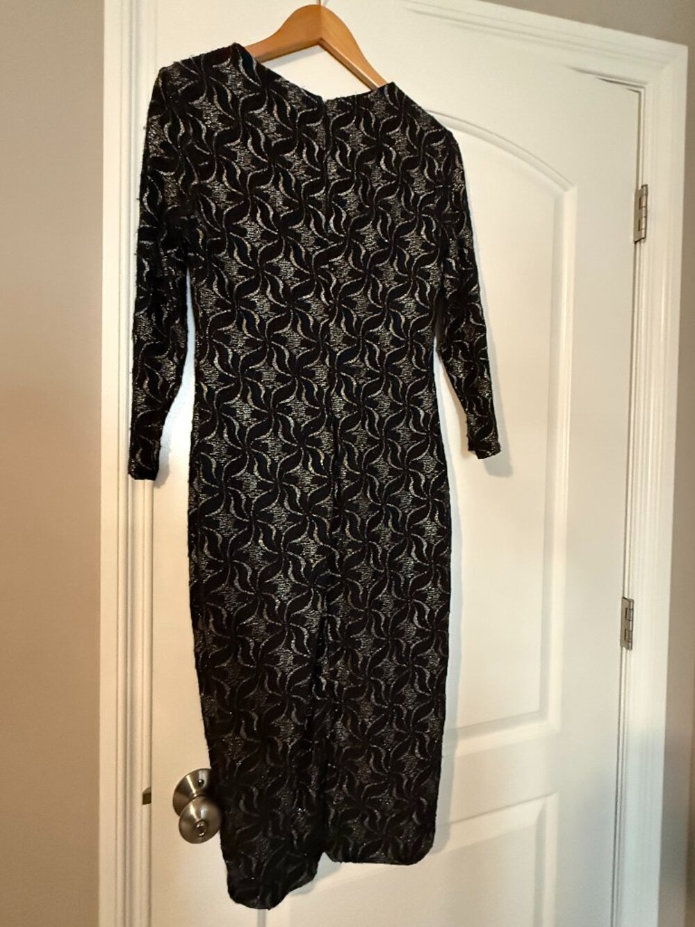 EUC Kensie Metallic-Patterned Dress in Black Size 6